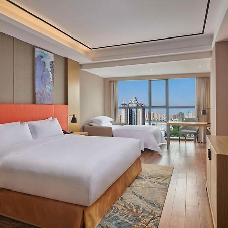 Hilton Garden Inn Wuhan Hankou Exterior foto