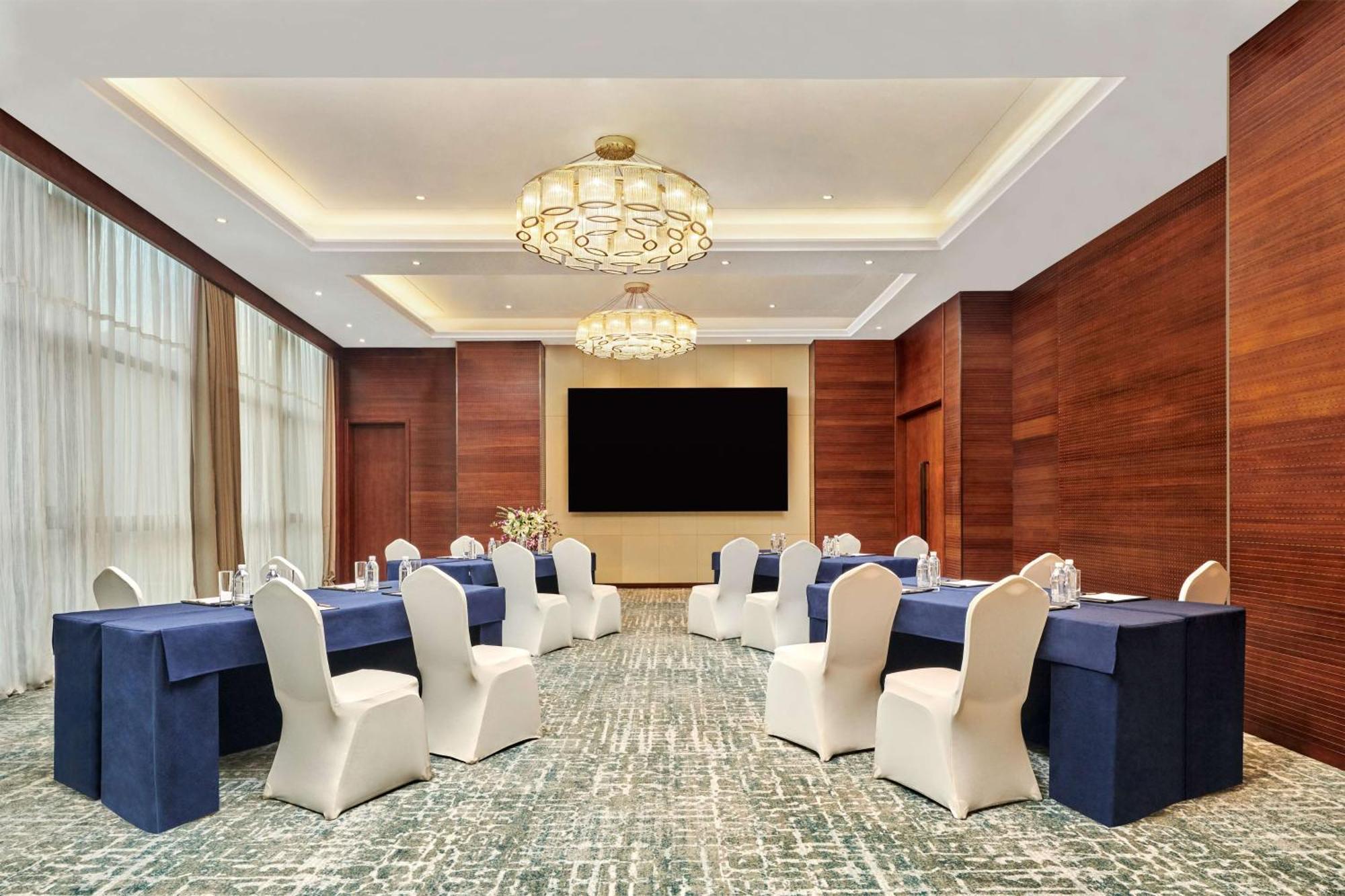 Hilton Garden Inn Wuhan Hankou Exterior foto