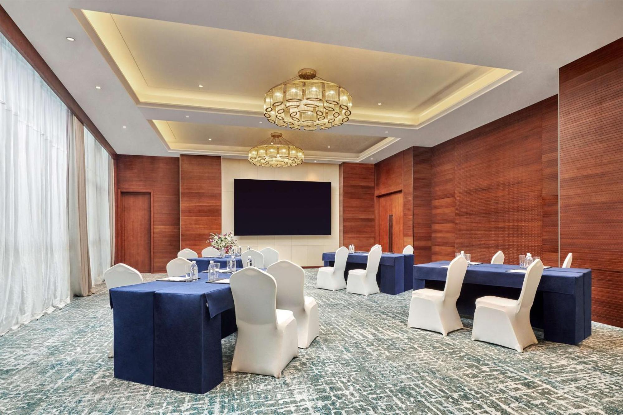 Hilton Garden Inn Wuhan Hankou Exterior foto