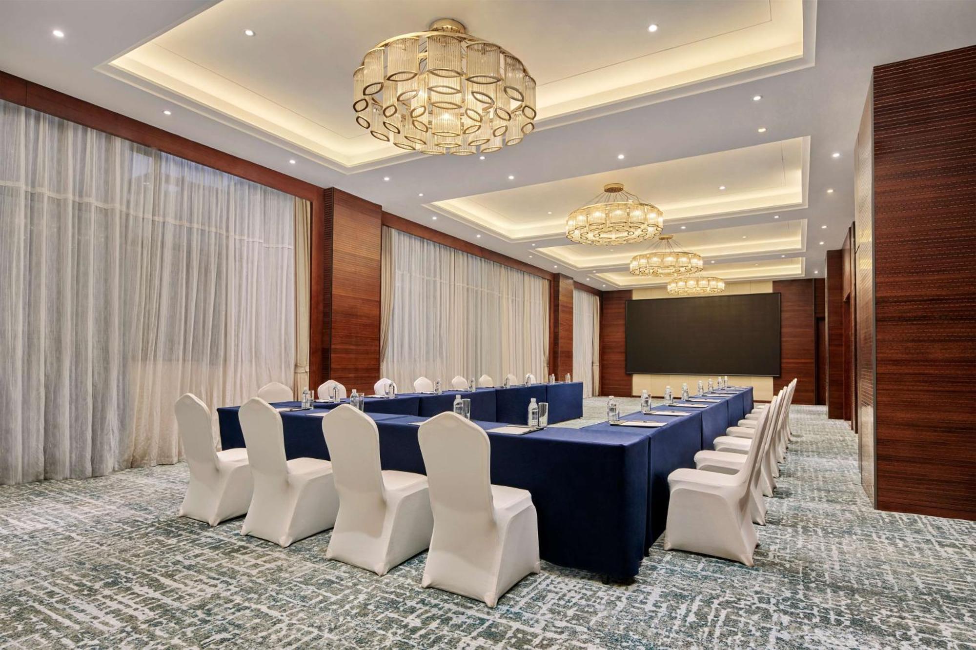 Hilton Garden Inn Wuhan Hankou Exterior foto