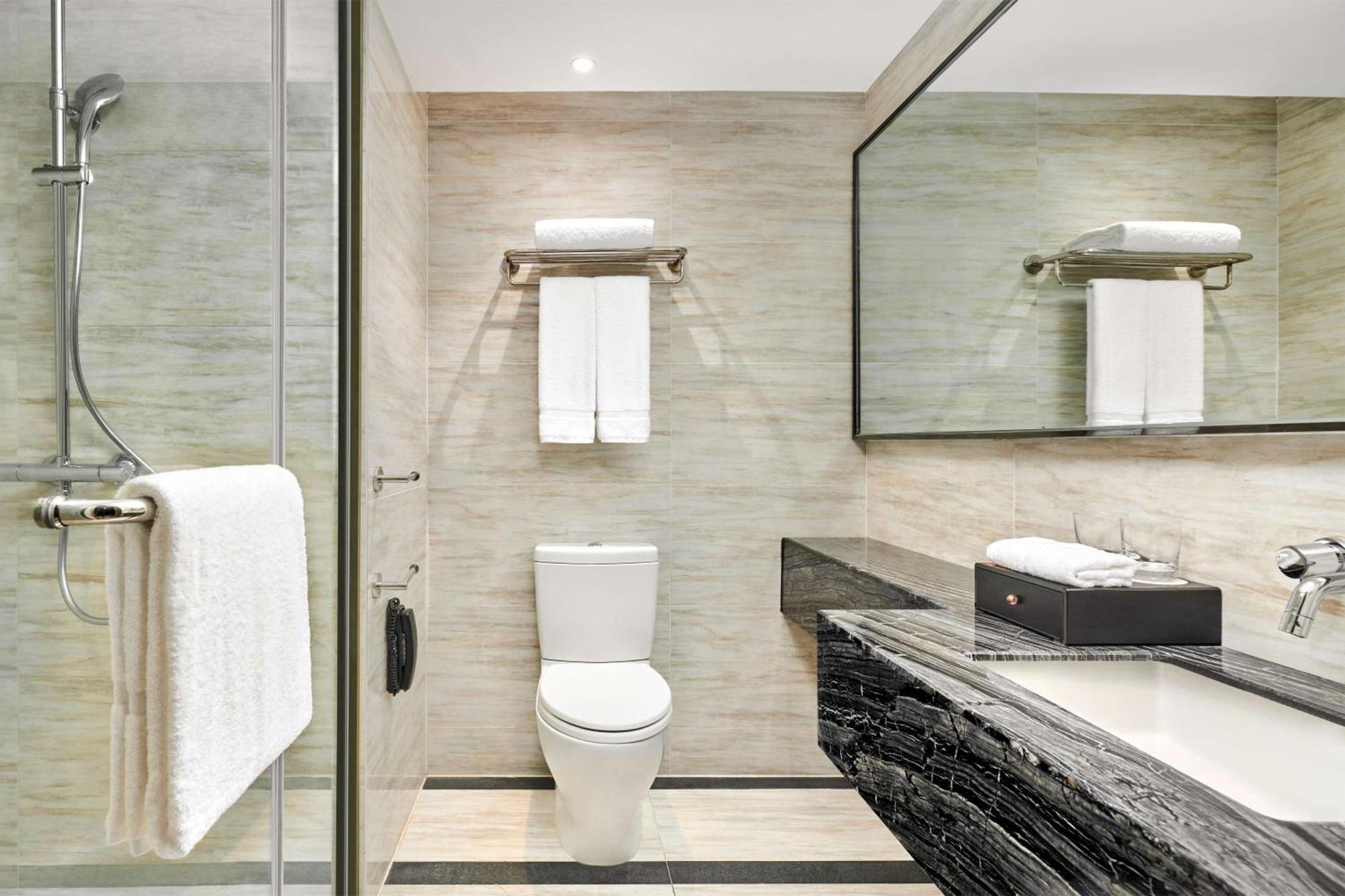 Hilton Garden Inn Wuhan Hankou Exterior foto