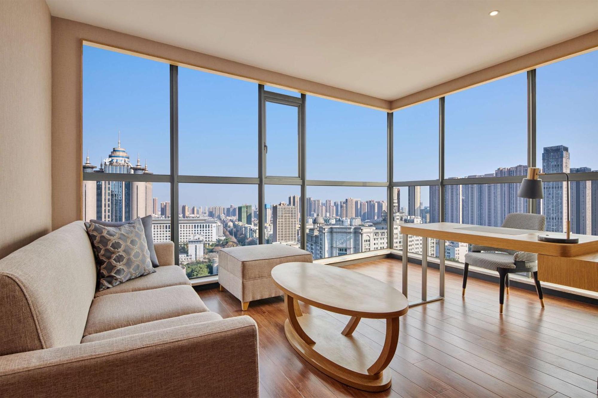 Hilton Garden Inn Wuhan Hankou Exterior foto